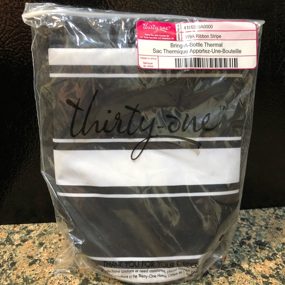 🎉SOLD🎉Thermal Bottle Coozie